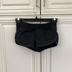 Ivivva by Lululemon girl’s Speedy shorts